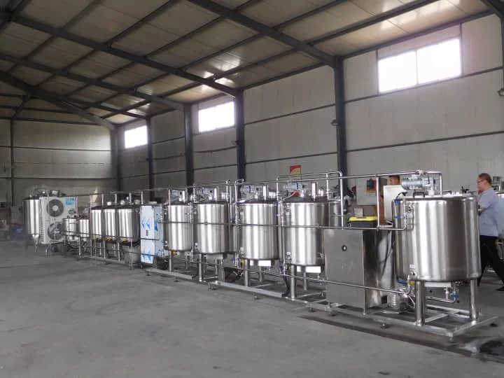 Medium-sized yogurt processing machine plant